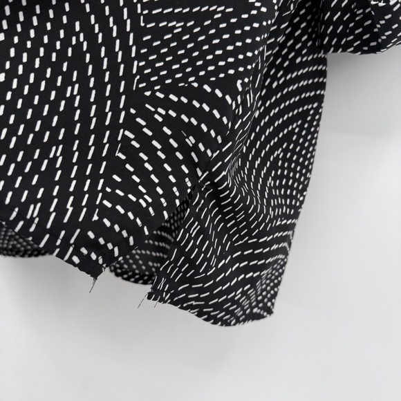 Catherines Top Women 3X Petite Black White Roll Tab Sleeves Button Up Office - Picture 6 of 11